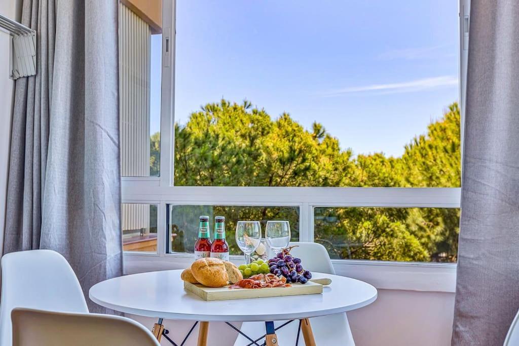 Calahonda Brand New Oceanfront Apartment